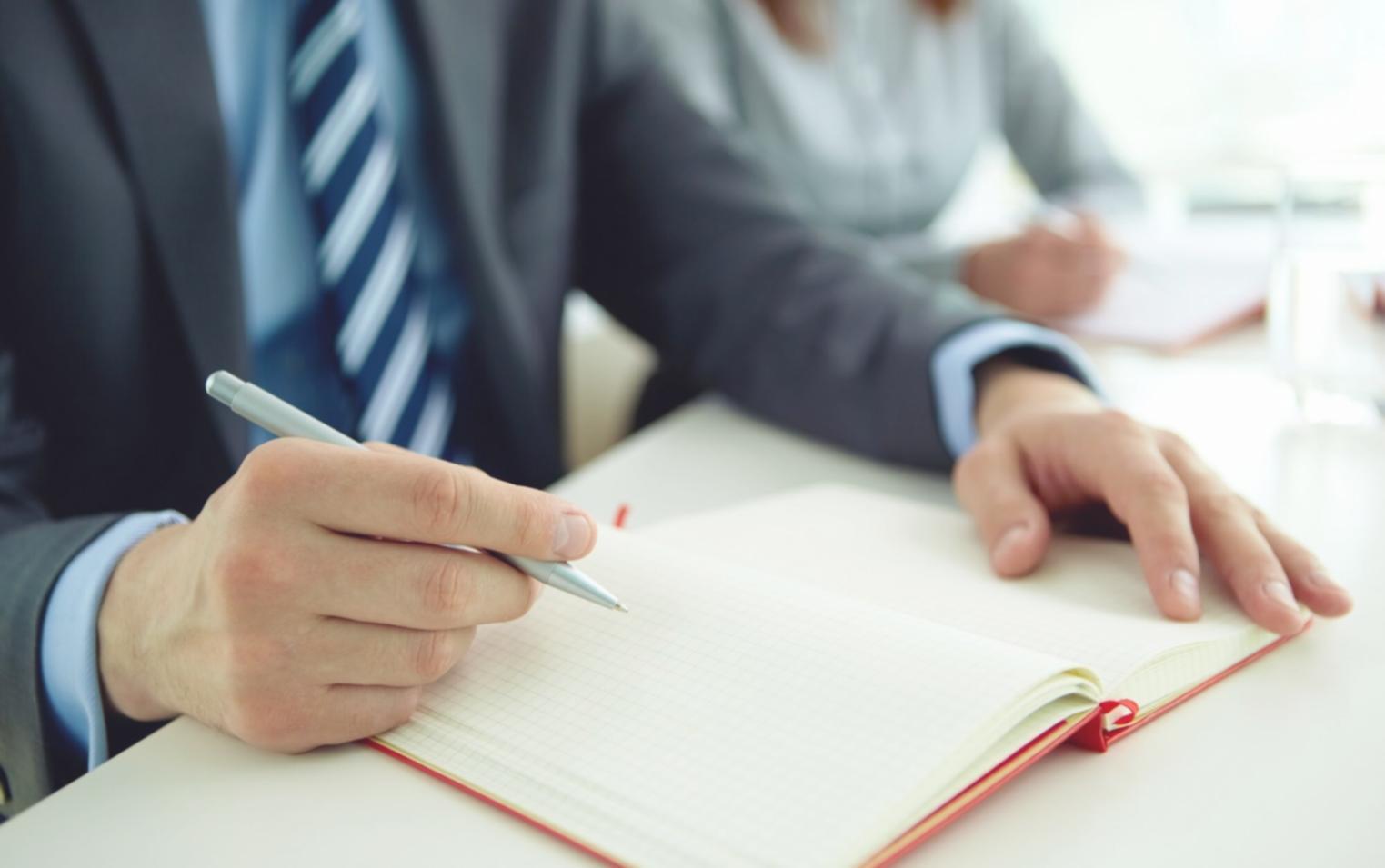 Образовательные материалы и финансовые графики