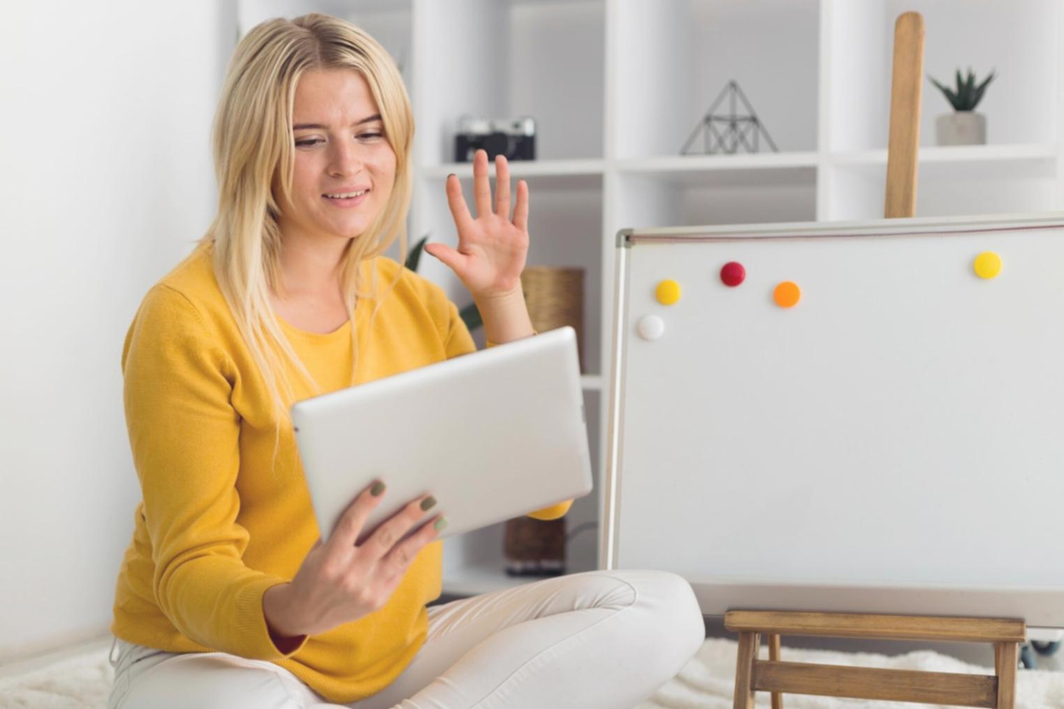 Современный офис Arout Newsing в Сент-Этьене с учебными аудиториями